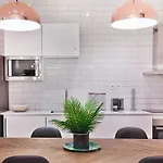 Hr Quai Augustins - Notre Dame Paris